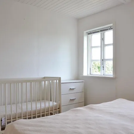 בית נופש Three-bedroom Holiday In Hyllinge Kirke-Hyllinge